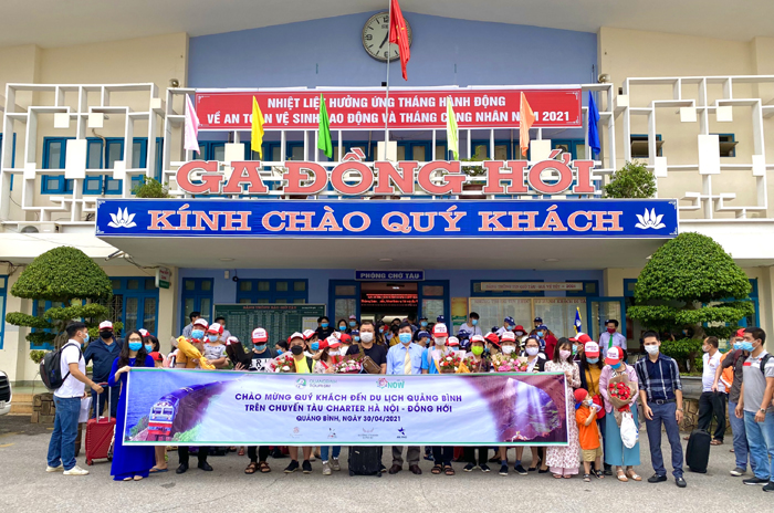 Ga Đồng Hới du khách thuê nguyên chuyến đến Quảng Binh lần đầu tiên dịp 30/4/2021 (ảnh minh họa)